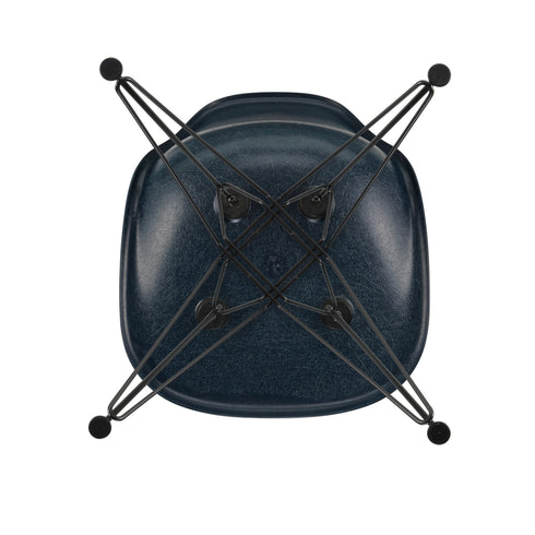 Cadeira Eames DSR em Fibra de Vidro / Base Preta